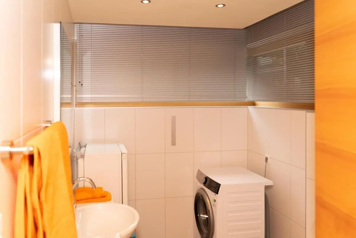 Apartment Cozy Garconniere Near Innsbruck Vols